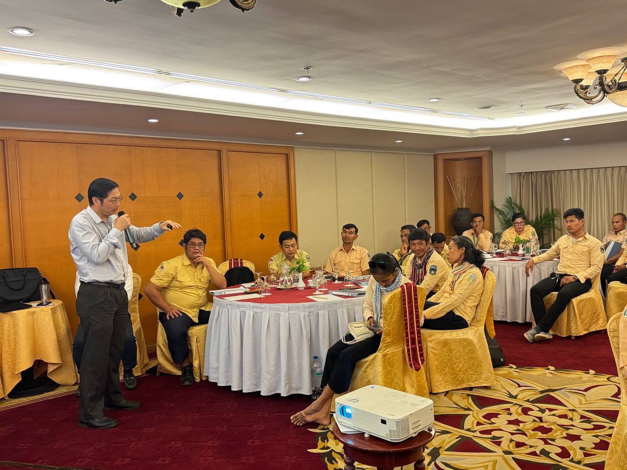 The activities of refresher training course for French-speaking tour guides 